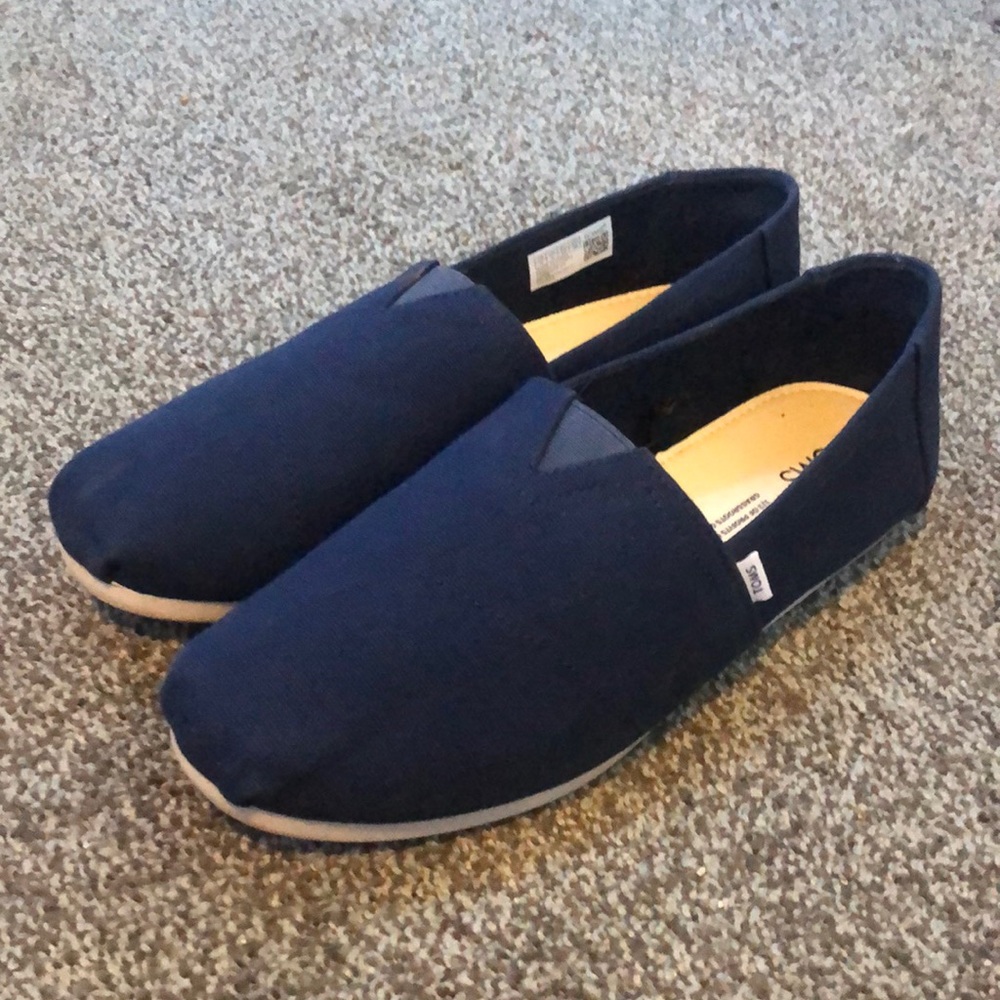 Toms blue size 10 men’s
